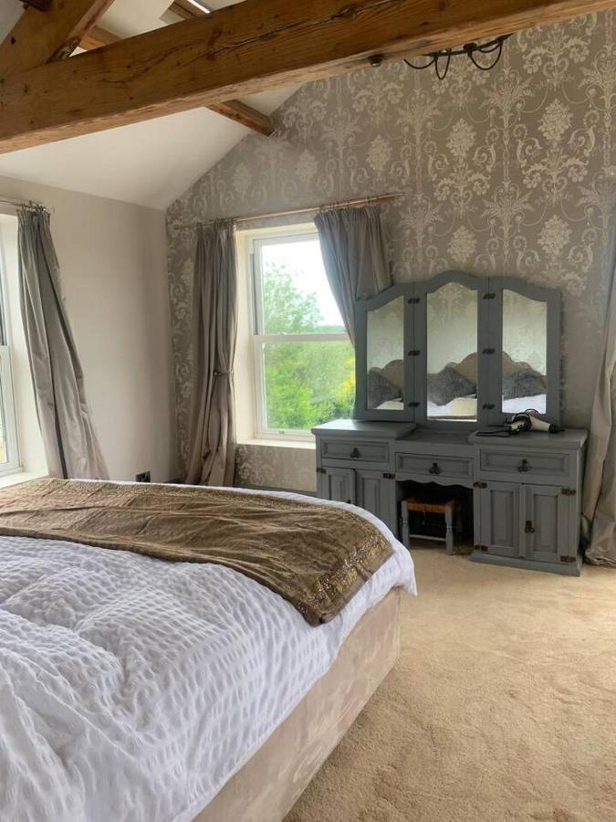 Meagill Farmhouse Hot Tub Bbq Hut Villa Otley  Exterior photo